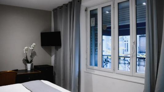 Hôtel des Arcades - 93