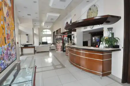 Almena - 1
