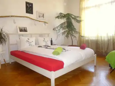 Gaia Astoria - 3