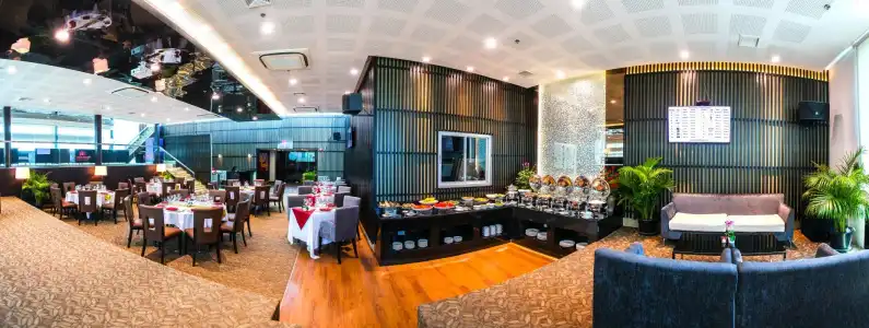 Royal Bangkok - 17