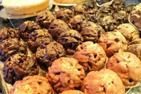 & Café Göller - 10