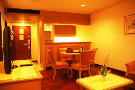 Grand Tower Inn Rama VI - 25
