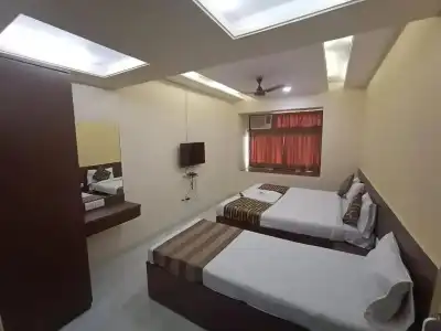 Lucky Serviced Apartments – Near BKC - 36