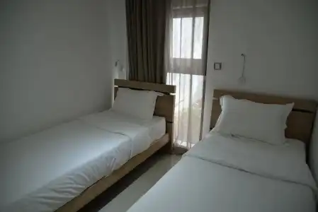 Toparadis Guest House - 1