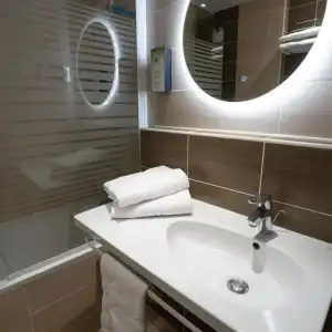 Kyriad Montpellier Sud - A709 - 45
