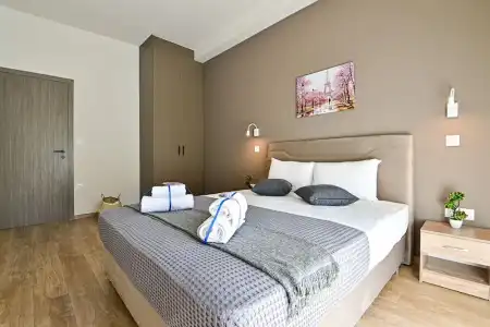 Thisean Modern Suites By Athens Stay - 5