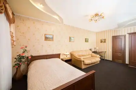 Hottey - 26