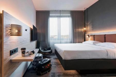 Moxy Duesseldorf South - 40