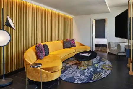 W Minneapolis - The Foshay - 95