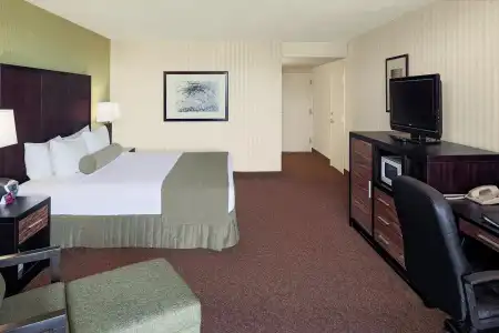 Crowne Plaza San Diego - Mission Valley by IHG - 46