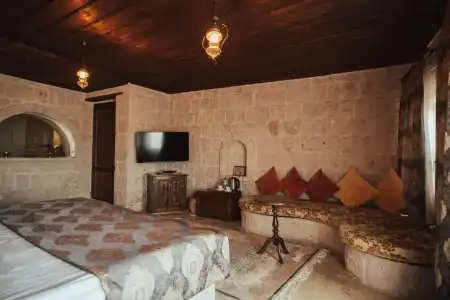 Hu of Cappadocia - 157