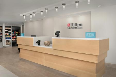 Hilton Garden Inn Marina Del Rey - 40