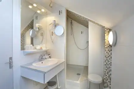 Hôtel Les Tilleuls, Bourges - 18