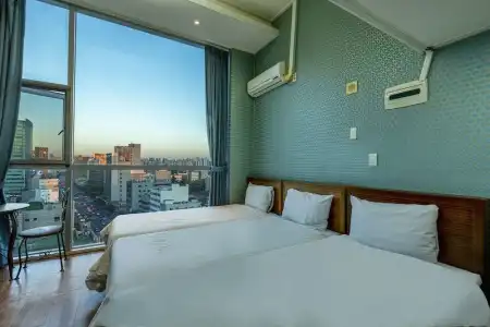 Myeongdong Merlin - 112