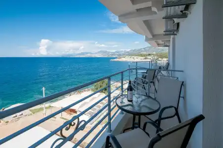 Open Sea Luxury Apartments - 20