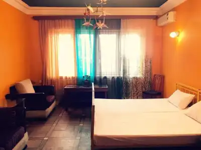 Zebra Hostel & Tours - 14