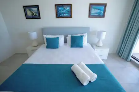 Surfers Aquarius - 134