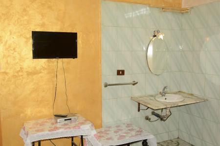 City Hostel - 85