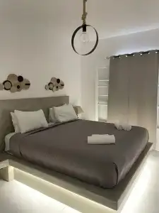 Zoumis Residence - 115