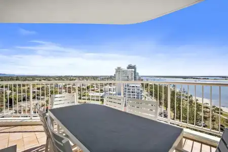 Crystal Bay on the Broadwater - 424