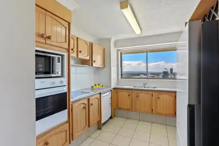 Gemini Court Holiday Apartments - 329