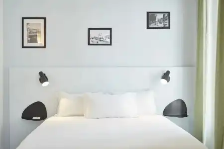 Hôtel Amista Marseille (ancien Hôtel Saint-Louis Vieux Port) - 82
