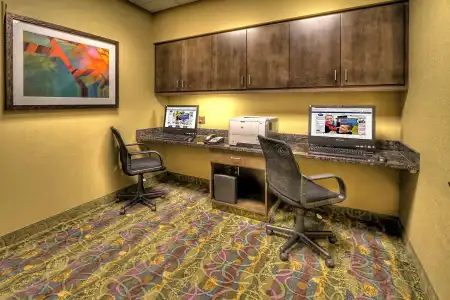 Hampton Inn & Suites Rochester/Henrietta - 9