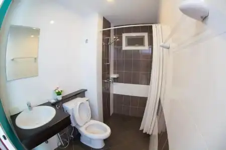Nouveau Guesthouse - 6