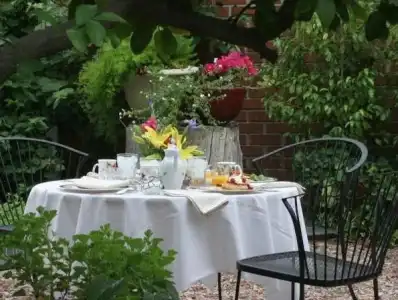 Mon Ami Bed and Breakfast - 21