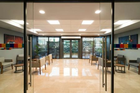Park Inn by Radisson Atasehir - 17