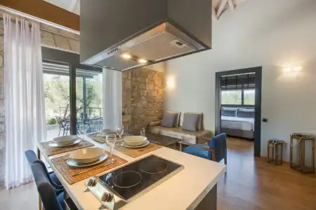 Anthemion Suites & Villas - 201