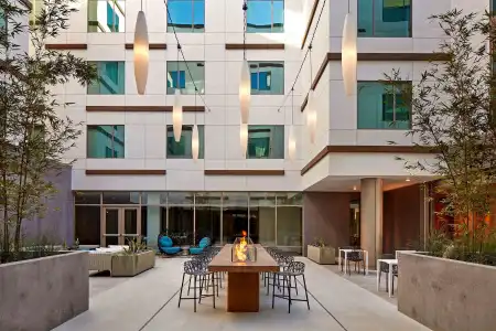 Hilton Garden Inn San Diego Downtown/Bayside - 21