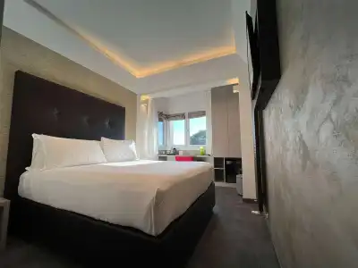 Best Western Continental - 34