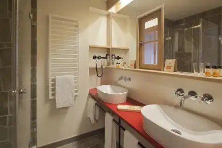 Hotel - 36