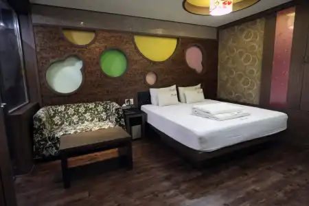 Brown Dot Sasang Renecite - 20