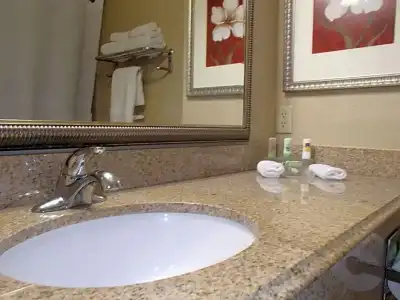 Comfort Inn & Suites Galveston Central Island near Pier - 26
