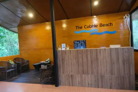 The Cobble Beach - 12