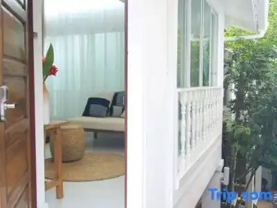 Changmoi House (Little Village) - 166