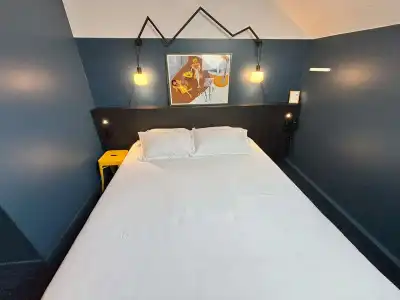 Sure by Best Western Annecy - 96