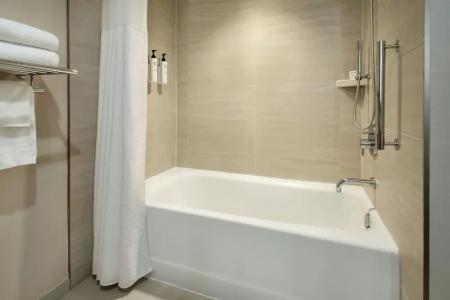 Newport Marriott & Spa - 106