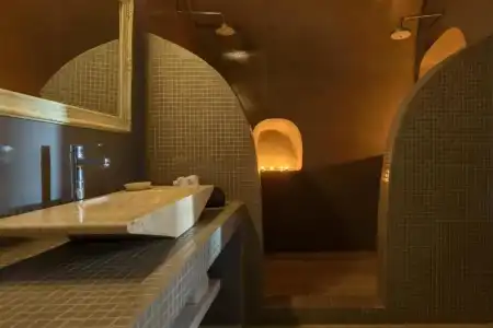 Senses Suites - 102