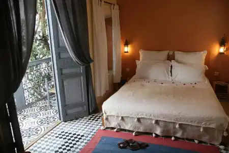 Dar Touyir - 18