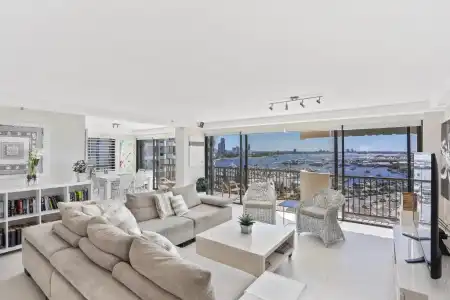De Ville Apartments - 254