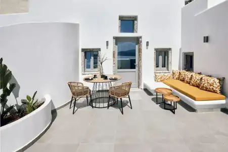 Allure Breeze Suites - 210