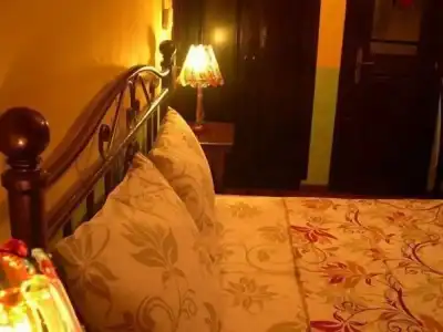 Mythos Guesthouse - 16