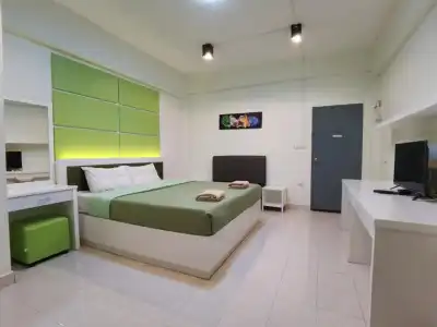 UJ Apartment - 28