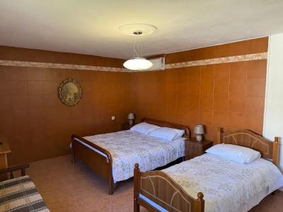 Shkodra Guesthouse - 11