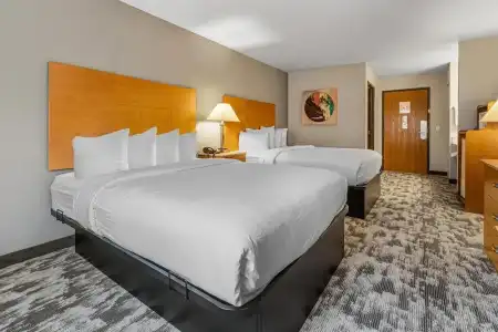 Best Western Ambassador Inn & Suites - 118