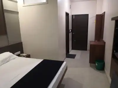 Royal Regency Lodge - 5