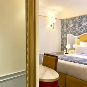 Mayfair - 23